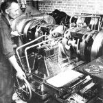 1944: Draaibank in fabriek in Sodertalje